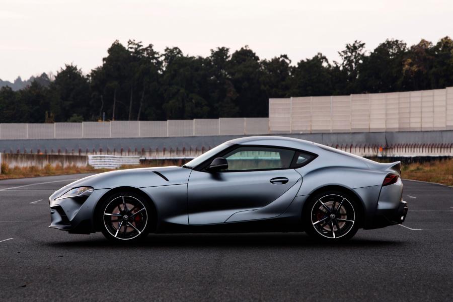  Toyota GR Supra (A90) 2019 года  (JP) (фото 8 из 39)